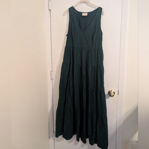 Universal Thread Green Pleated Sleeveless Maxi Dress